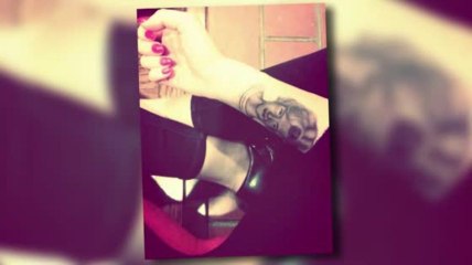 Miley Cyrus Shows Off Her New Grandmother Tattoo