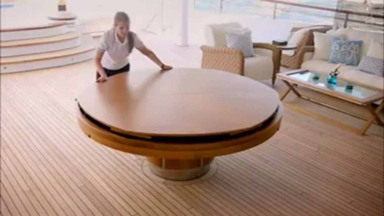 Nice folding table