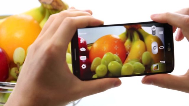 LG G2 sur le réseau Cellcom Communications - Bell Mobilité