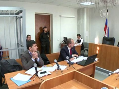 По Москве-реке проехала акция протеста «Гринпис»