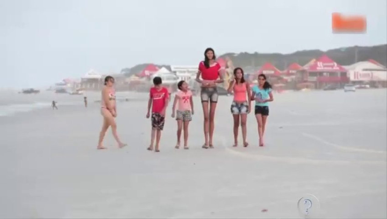 বিশ্বের সব থেকে লম্বা মেয়ে