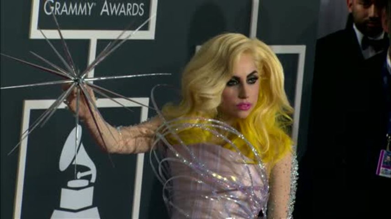 Lady Gagas Outfits helfen ihr mit ihrem 'Wahnsinn' klarzukommen