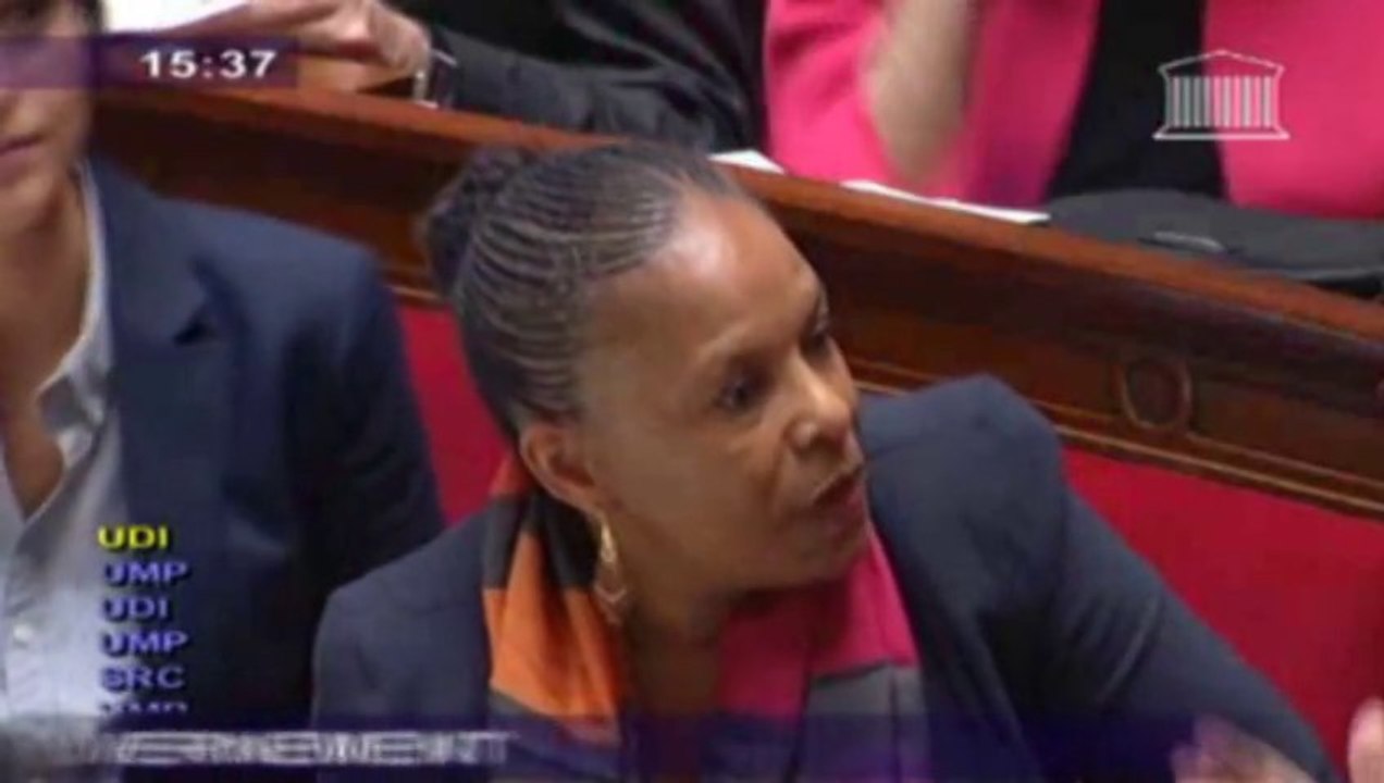 Attaques racistes: les députés se lèvent pour Taubira