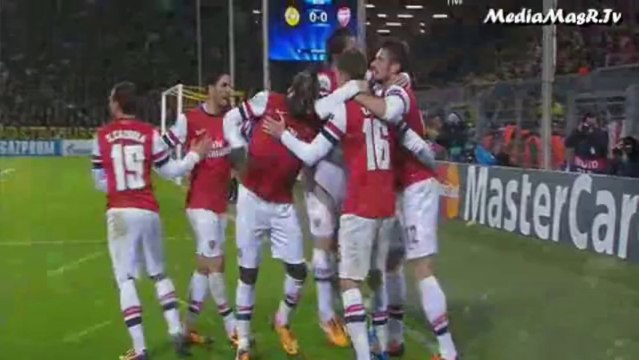 هدف أرسنال الأول في بروسيا دورتموند - دوري أبطال أوروبا - 6/11/201