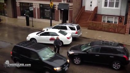 Discussão no trânsito - EMBRULHA.com