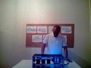 GENERATEUR AERODYNAMIQUE POUR VEHICULE A MOTEUR ELECTRIQUE