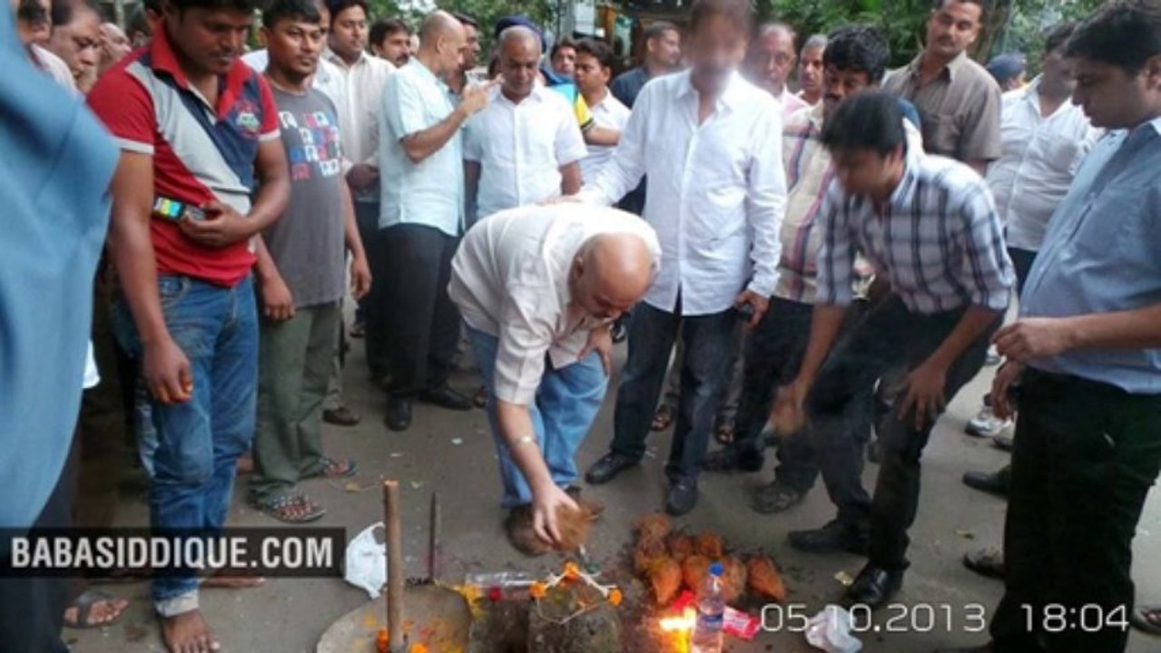 Replacement of 450 mm diameter Sewer line at Jaibharat Pumping station initiated by Baba Siddique