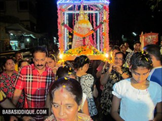 Baba Siddique at the Annual procession organized by The Velankini Association