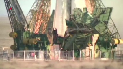 Tocha olímpica faz escala no espaço