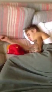 Justin Bieber couche avec une brésilienne qu'il a payé pour la nuit...Vidéo originale.