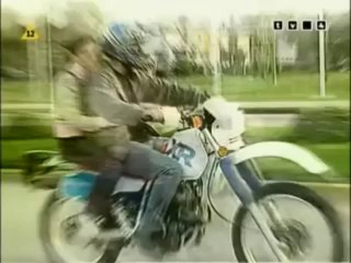 Młodzieńcza miłość 074