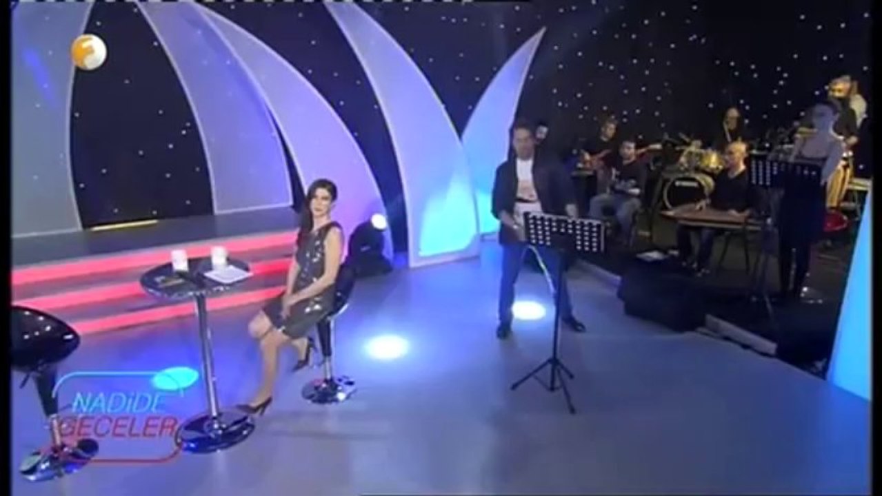 Bora Gencer - Yalnızım(Nadide Geceler_FOGTv_2013)