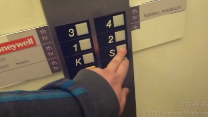 2 Different OTIS Europa 2000 Elevators @ Strandvejen 70, Hellerup DK)