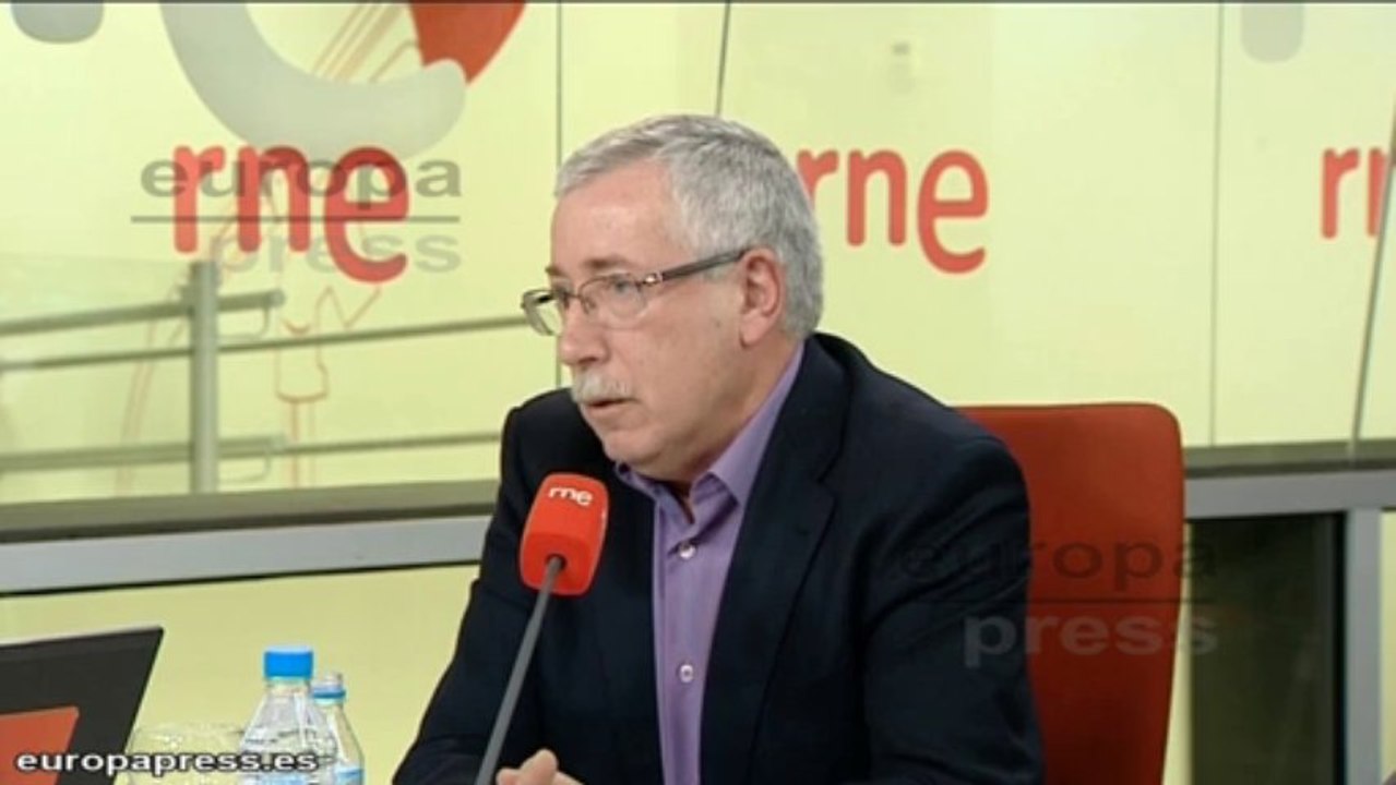 Toxo rechaza el vandalismo en la huelga de basuras