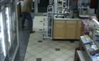 Drunk guy pee in a food store... Really?!