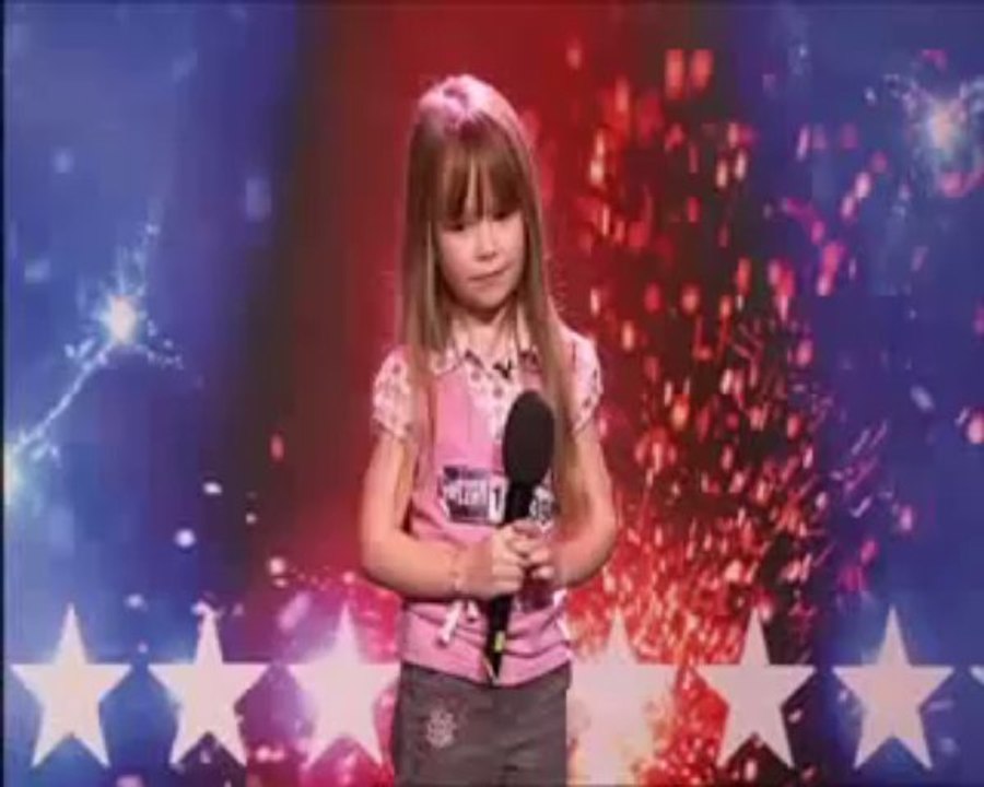 Adorable 6 Year Old Girl With a Great Voice