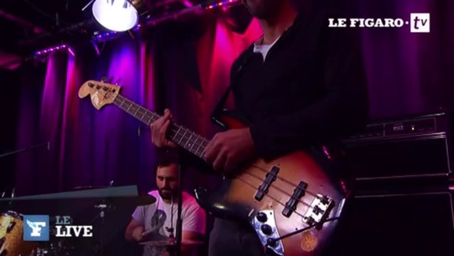Louis Chedid chante Ainsi Soit-il en live