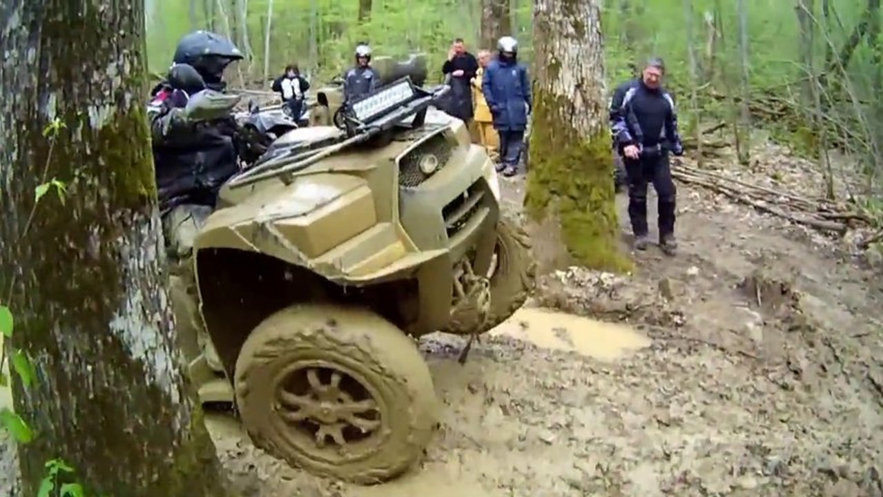 Rando 27 AV 2013 MXU 550i dans le bourbier