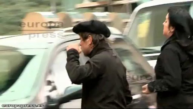 Preso de ETA excarcelado llega a su domicilio