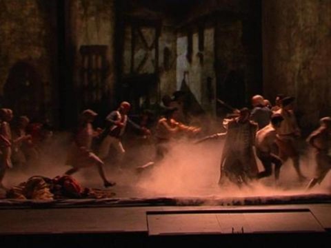 1789, les amants de la Bastille : six blessés graves dans une explosion - 08/11