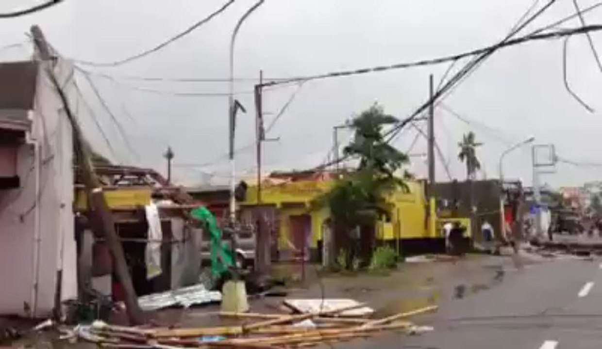 Typhoon Haiyan Wreaks Havoc in Roxas City