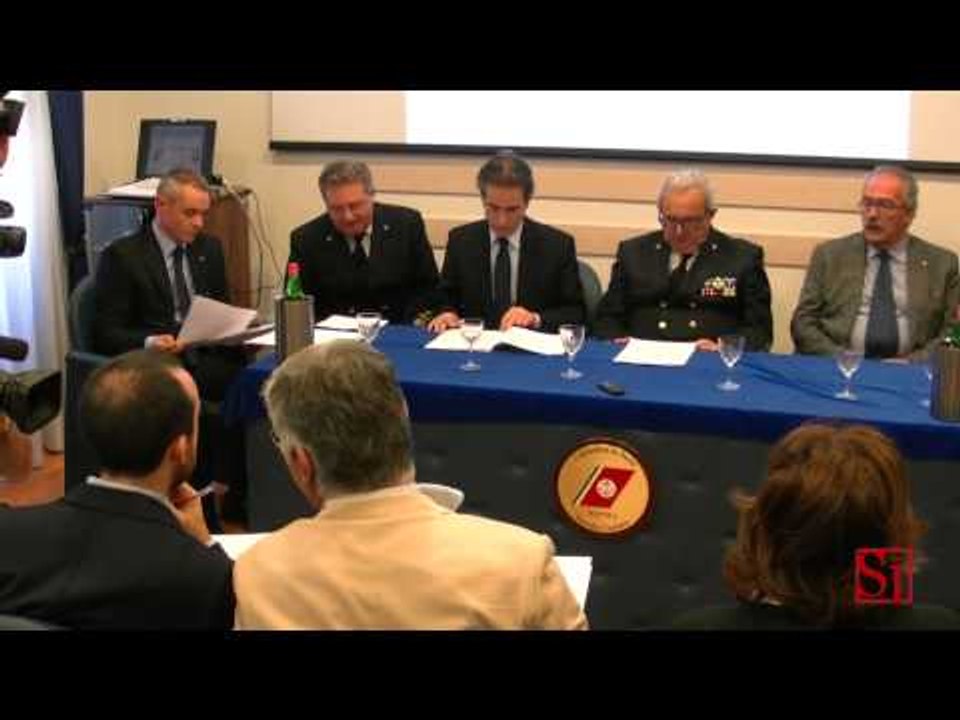 Napoli - Terra dei Fuochi, accordo Regione-Capitanerie -1- (08.11.13)