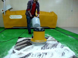 Halı ve zemin fırçalama makinası RCF 400 Yeni 2012