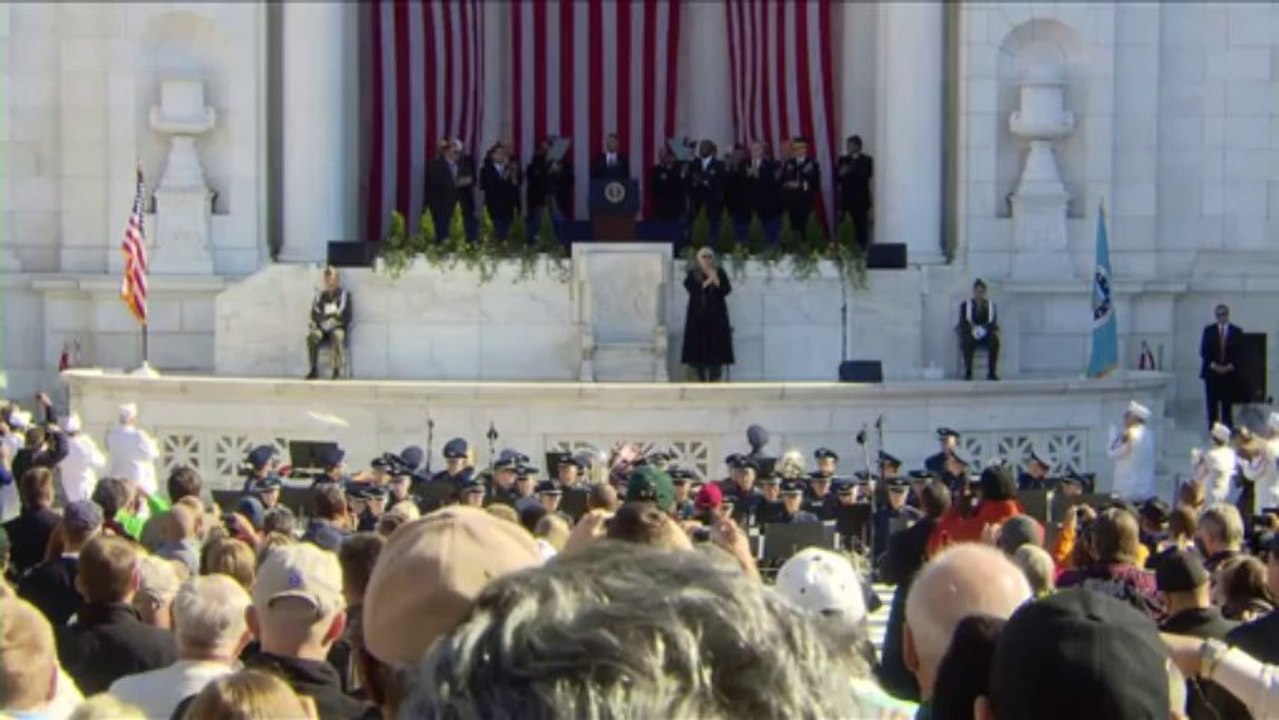 Obama cita Afeganistão no Dia dos Veteranos