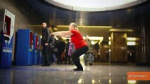 Russian Subway Machine Gives Free Tickets for 30 Squats