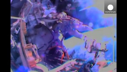 Sochi 2014, torcia olimpica a passeggio nello spazio