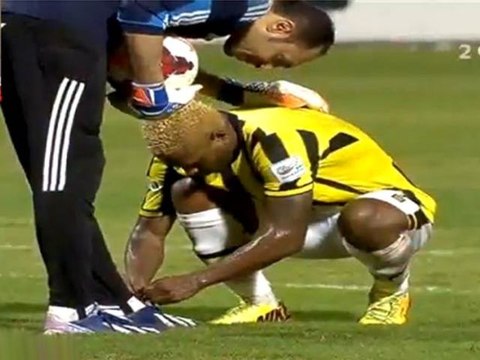 Beau geste fair-play lors d'un match de football en Arabie Saoudite