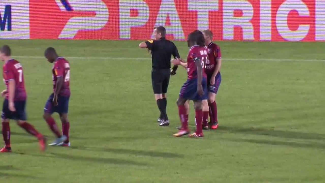 Clermont Foot (CF63) - AJ Auxerre (AJA) Le résumé du match (14ème journée) - 2013/2014