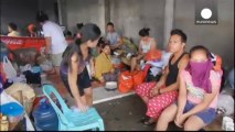 El paso de Haiyan por Filipinas deja al menos 10.000 muertos