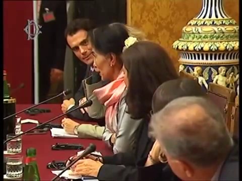 Roma - Camera, la visita di Aung San Suu Kyi (28.10.13)