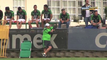 La portería y la delantera, dudas del 'Piojo'