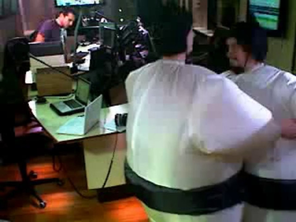 Toph & Roo - Combat de Sumo - L'émission sans interdit TV