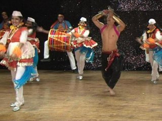 Spectacle: la troupe du Bollywood Express débarque en France -10/11