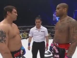 Roman Zentsov vs Gilbert Yvel