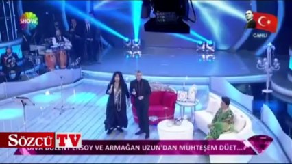 Télécharger la video: Armağan Uzun Bülent Ersoy Show'a konuk oldu