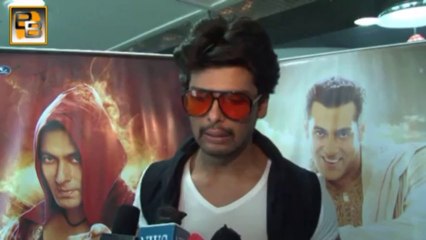 Kushal GROPES Tanisha's CHEST Bigg Boss 7 11th November 2013 Episode