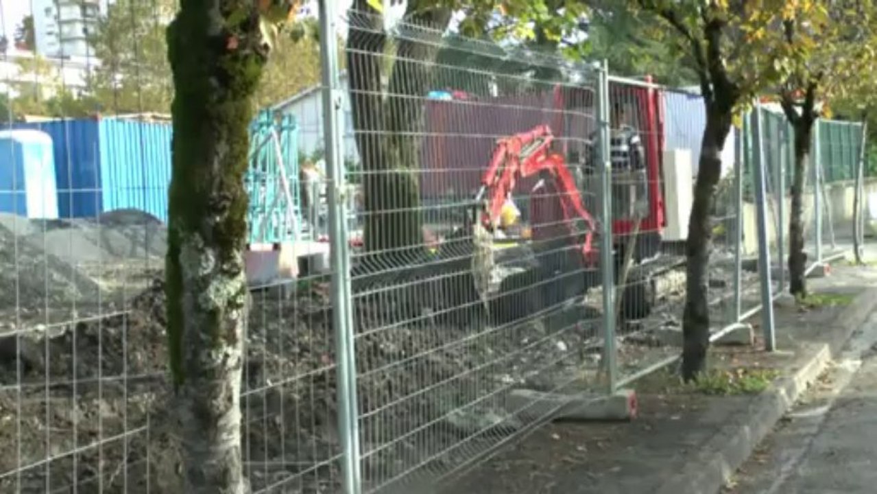 LES  W-D.D. MICHOU NEWS - 7 NOVEMBRE 2013 - LES TRAVAUX DU STADE NAUTIQUE EN CE DEBUT DE NOVEMBRE.