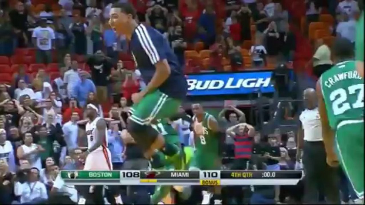 Jeff Greens met un 3 point sur le buzz de fin! ENORME PANIER! Boston Celtics 2013