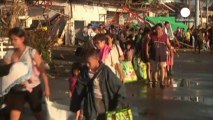 Huge task to reach Typhoon Haiyan's remote victims in Philippines
