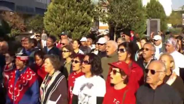 Menderes'te Gazi Mustafa Kemal Atatürk'ü anma töreni