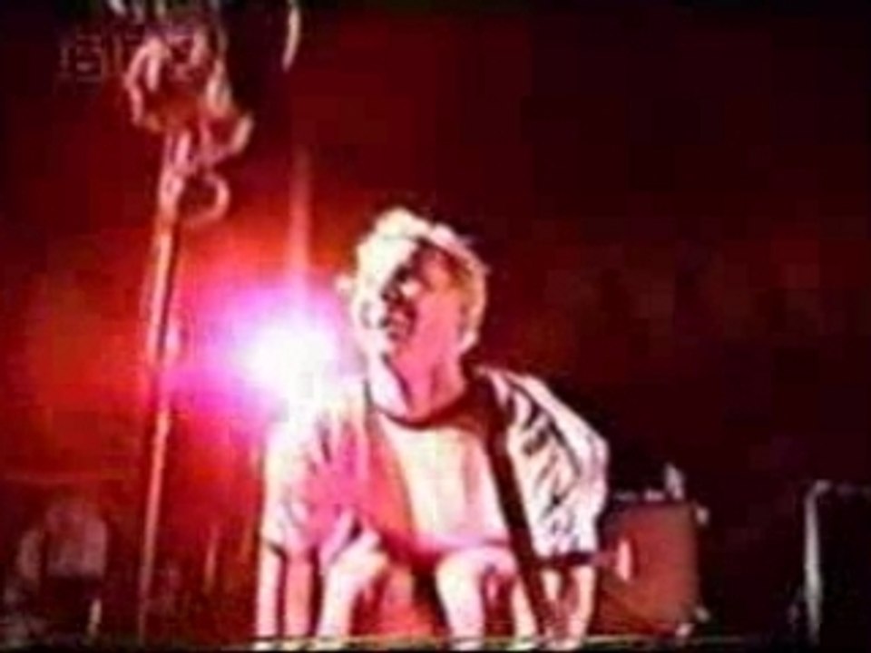 Blink 182 Dammit live