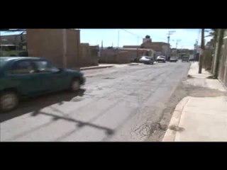 La vialidad lomas del padre, continua en total abandono por la autoridad municipal