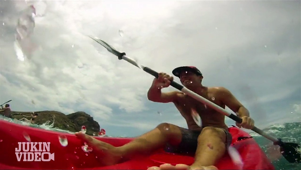 Party Wave! | Red Kayak Vs. Blue Kayak