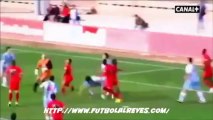 El arquero marcando un GOLAZO de chilena