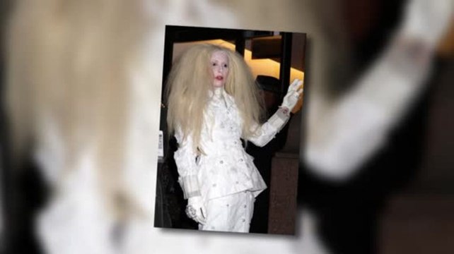 Lady Gaga Looks Spooky at the Glamour Awards