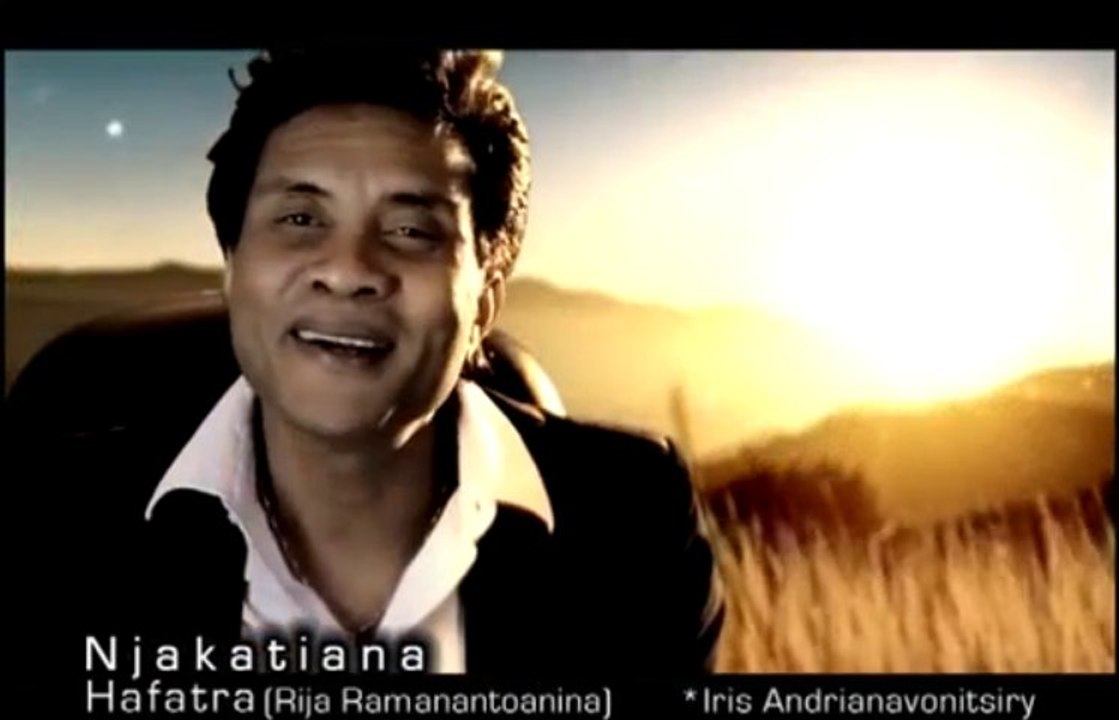 NJAKATIANA  -  HAFATRA  (gasy - malagasy)